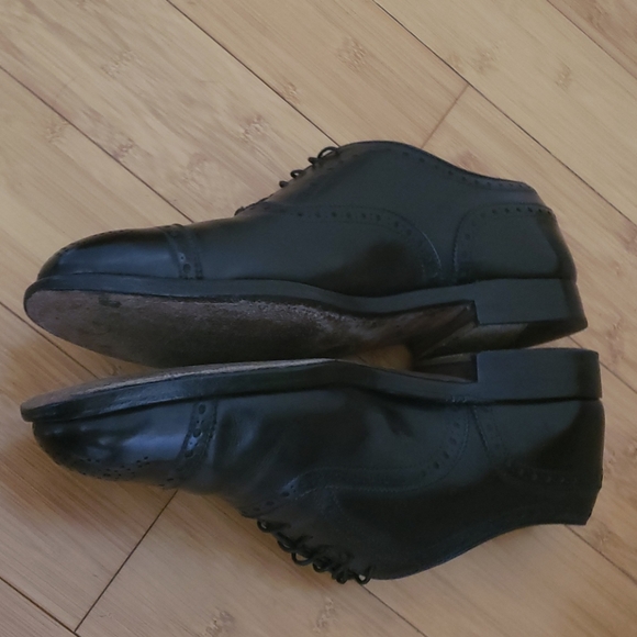 Alden Medallion Tip Bal Black Calfskin #909
8 B/D - Picture 3 of 7